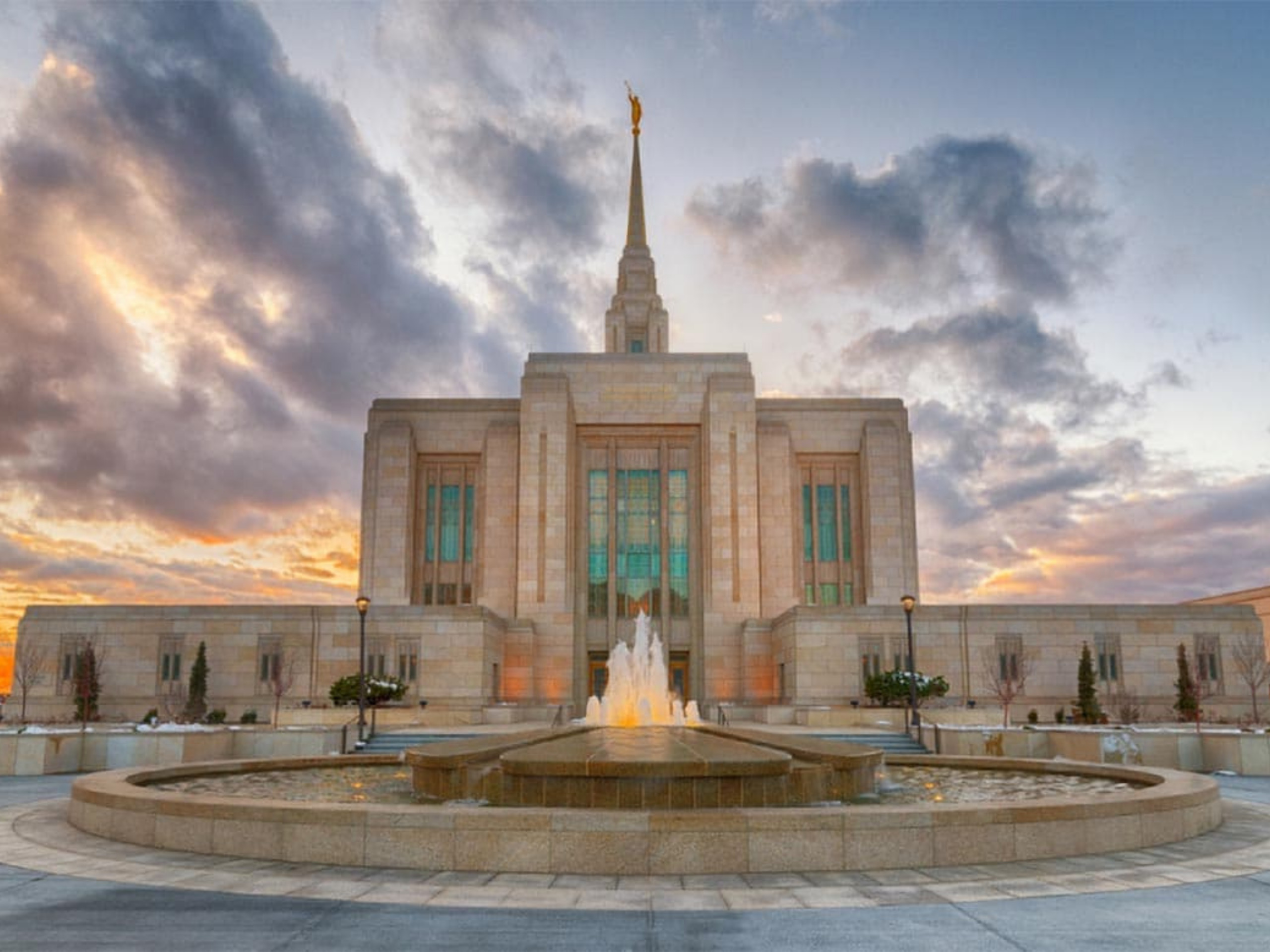 ogden utah temple fountain
